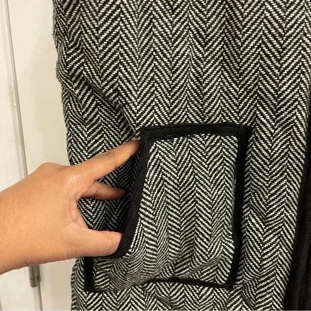 Quilted Puffer Vest | Cotton Herringbone - Picture 4 of 10